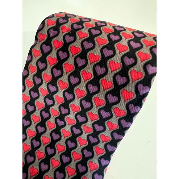 Executive of Boston Men's Silk Neck Tie Geometric Hearts Print Red & Purple JL - Picture 2 of 8